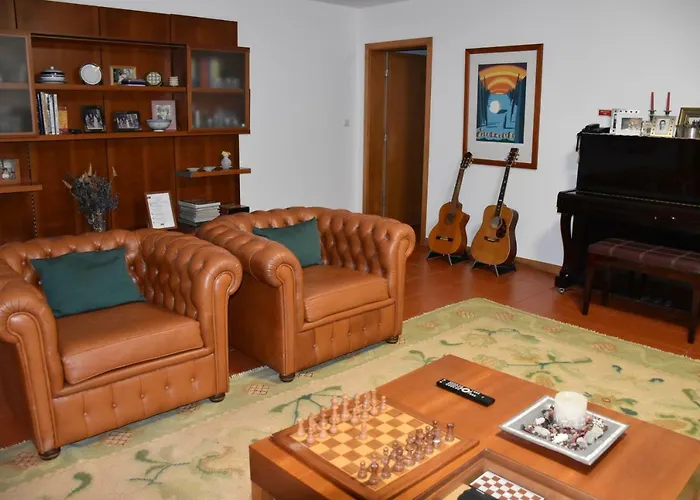 Camellia House Homestay Caloura