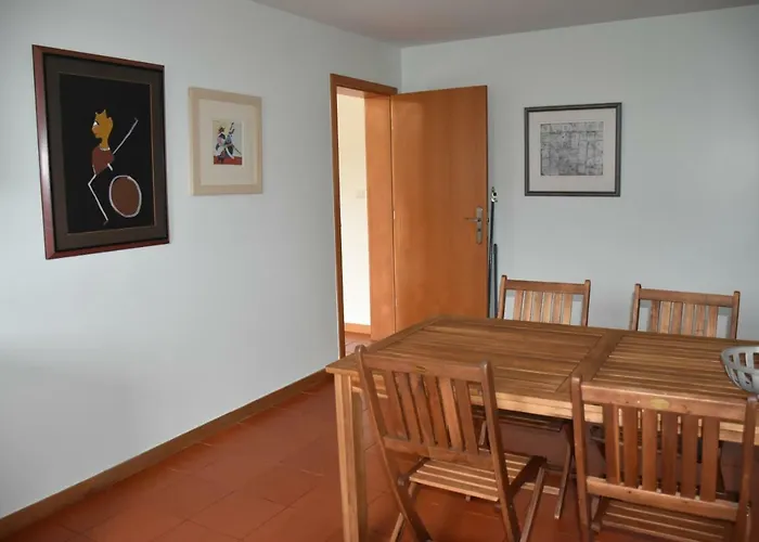 Camellia House Homestay Caloura